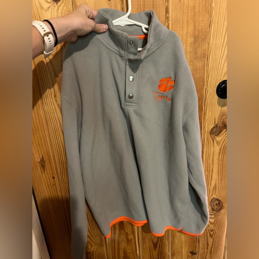Clemson pullover